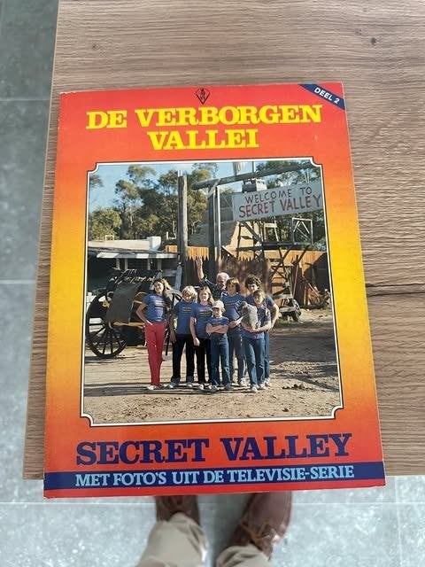 de verborgen vallei secret valley deel 2, Ophalen of Verzenden, Overige typen