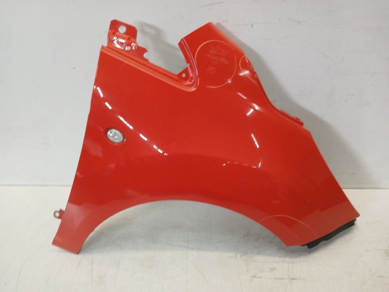 Spatbord rechts voor Ford Ka, Onderdelen@venauto.nl, Van der Ven Autorecycling B.V., Gebruikt, Ettenseweg 76, 4706 PB Roosendaal, The Netherlands