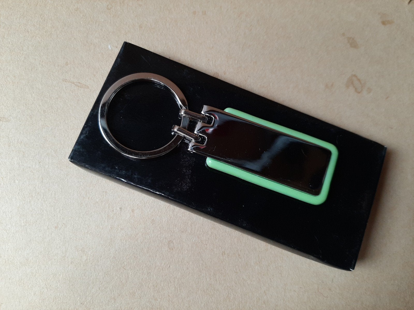 Sleutelhanger met spiegeltje., Ophalen of Verzenden, Nieuw