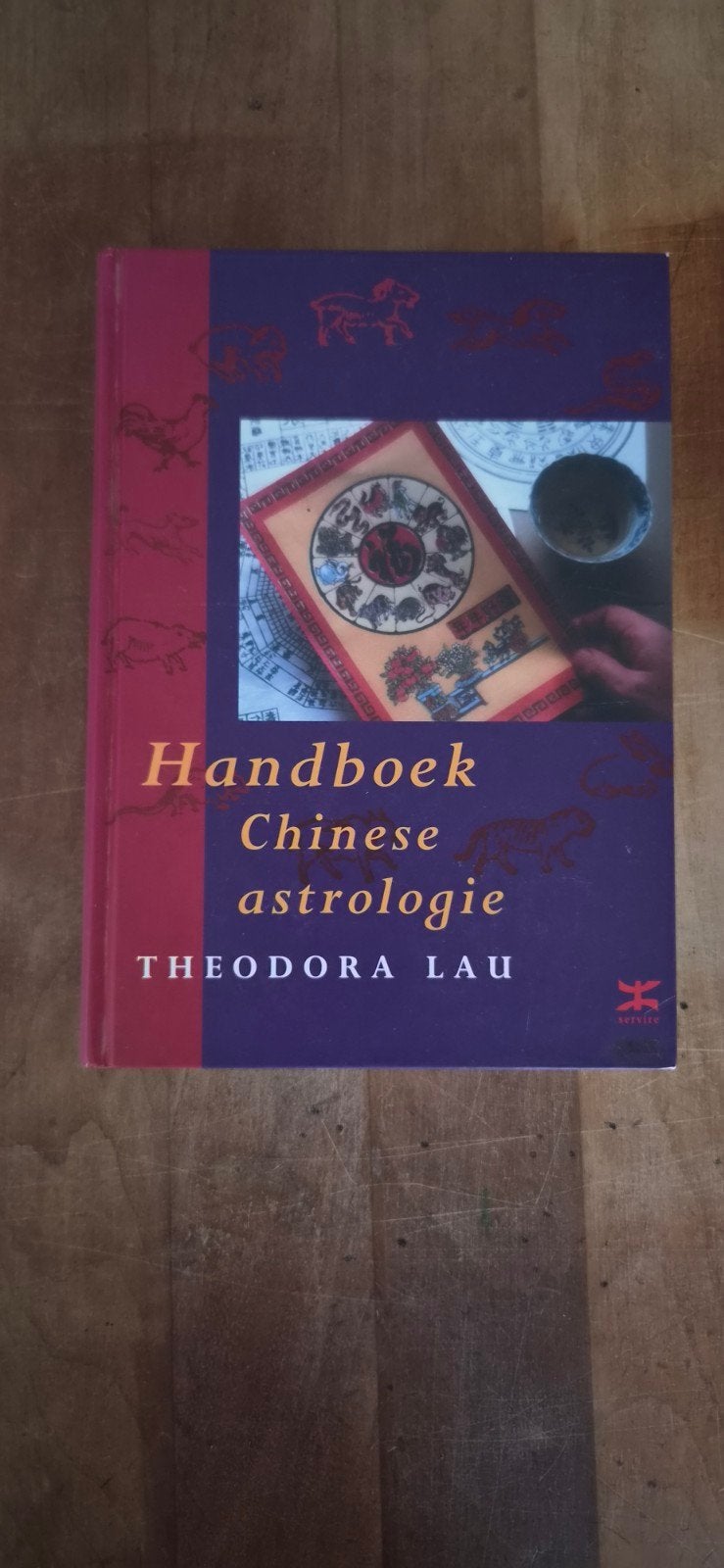 Handboek Chinese astrologie - Theodora Lau, Ophalen of Verzenden