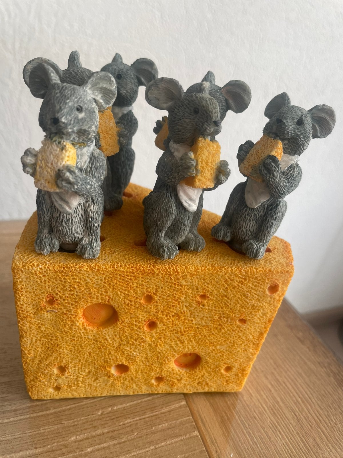 Te koop een kaasmessen met handvat muizen, Ophalen, Zo goed als nieuw