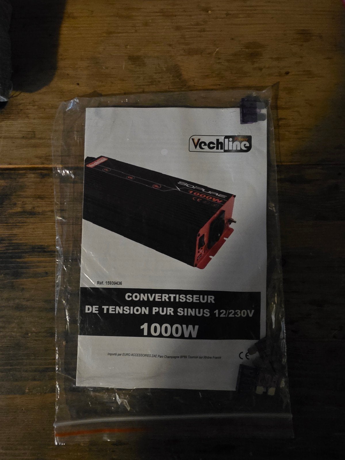 Vechline Solaire Omvormer 1000W Pure Sinus 12V/230V, Ophalen of Verzenden, Gebruikt
