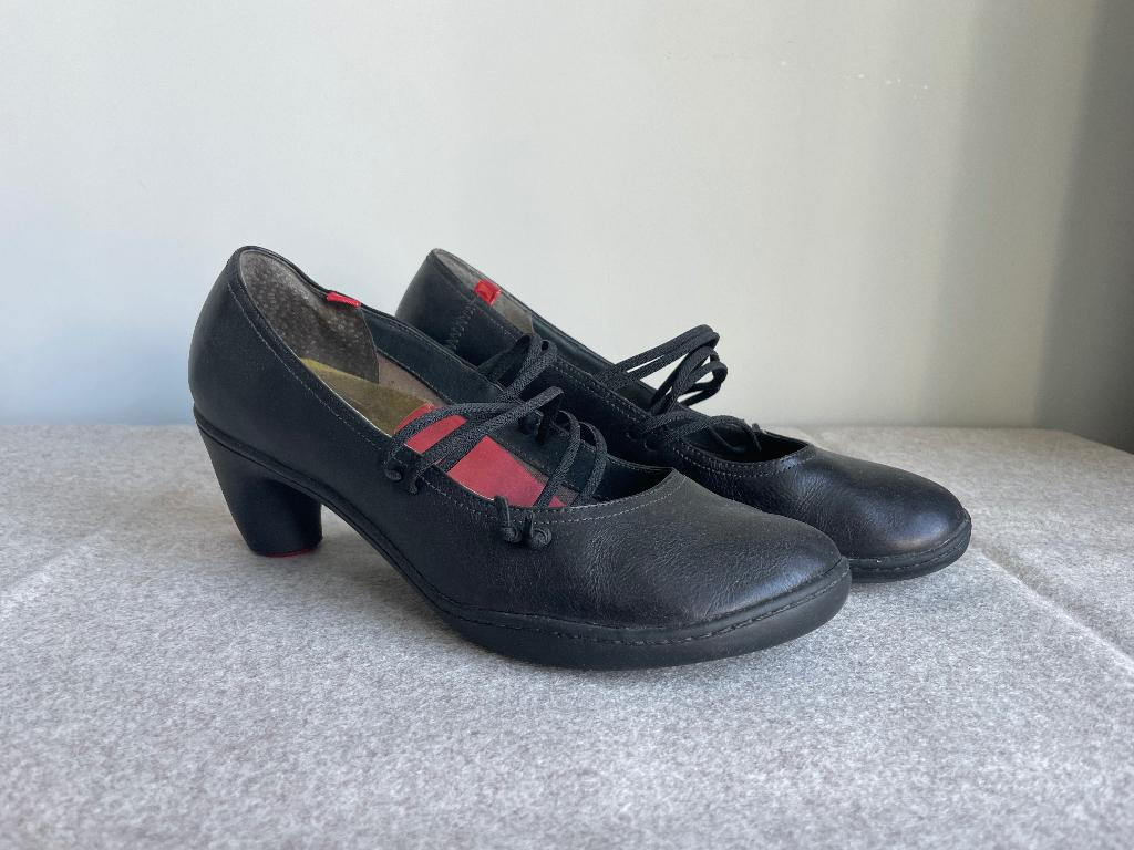 Moderne zwarte pump CAMPER, Zwart, Camper shoes, Ophalen of Verzenden, Zo goed als nieuw
