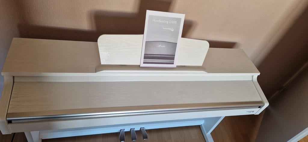 Amadeus D300 Digitale Piano - Wit, 88 gewogen toetsen, Muziek en Instrumenten, Piano's, Ophalen, Wit, Digitaal, Zo goed als nieuw