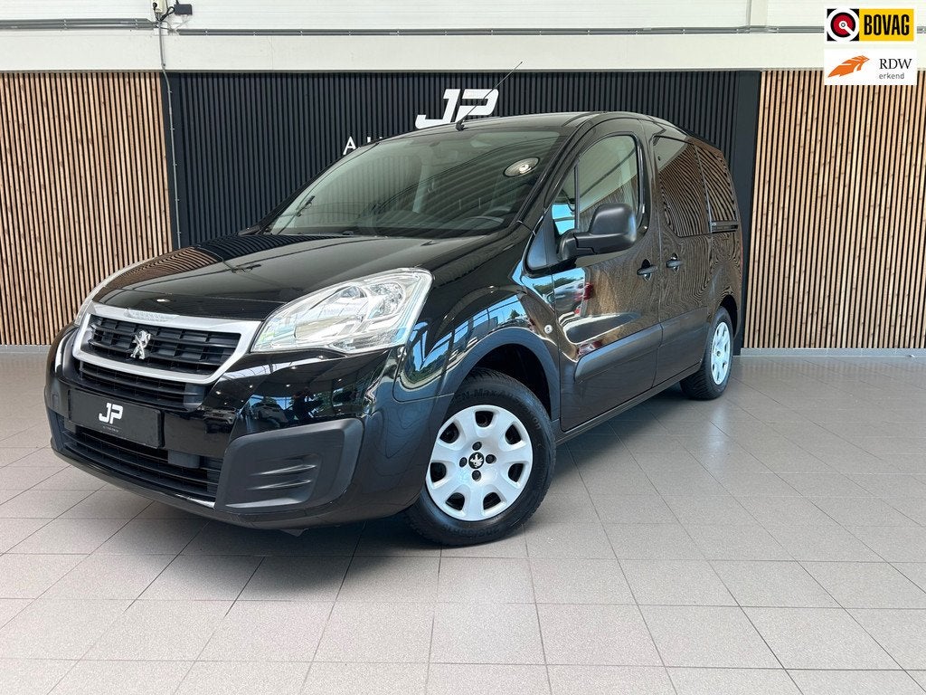 Peugeot Partner Tepee 1.2 PureTech Active Airco, Cruisecontr, Auto's, Peugeot, Stof, Gebruikt, Met garantie (alle), Zwart