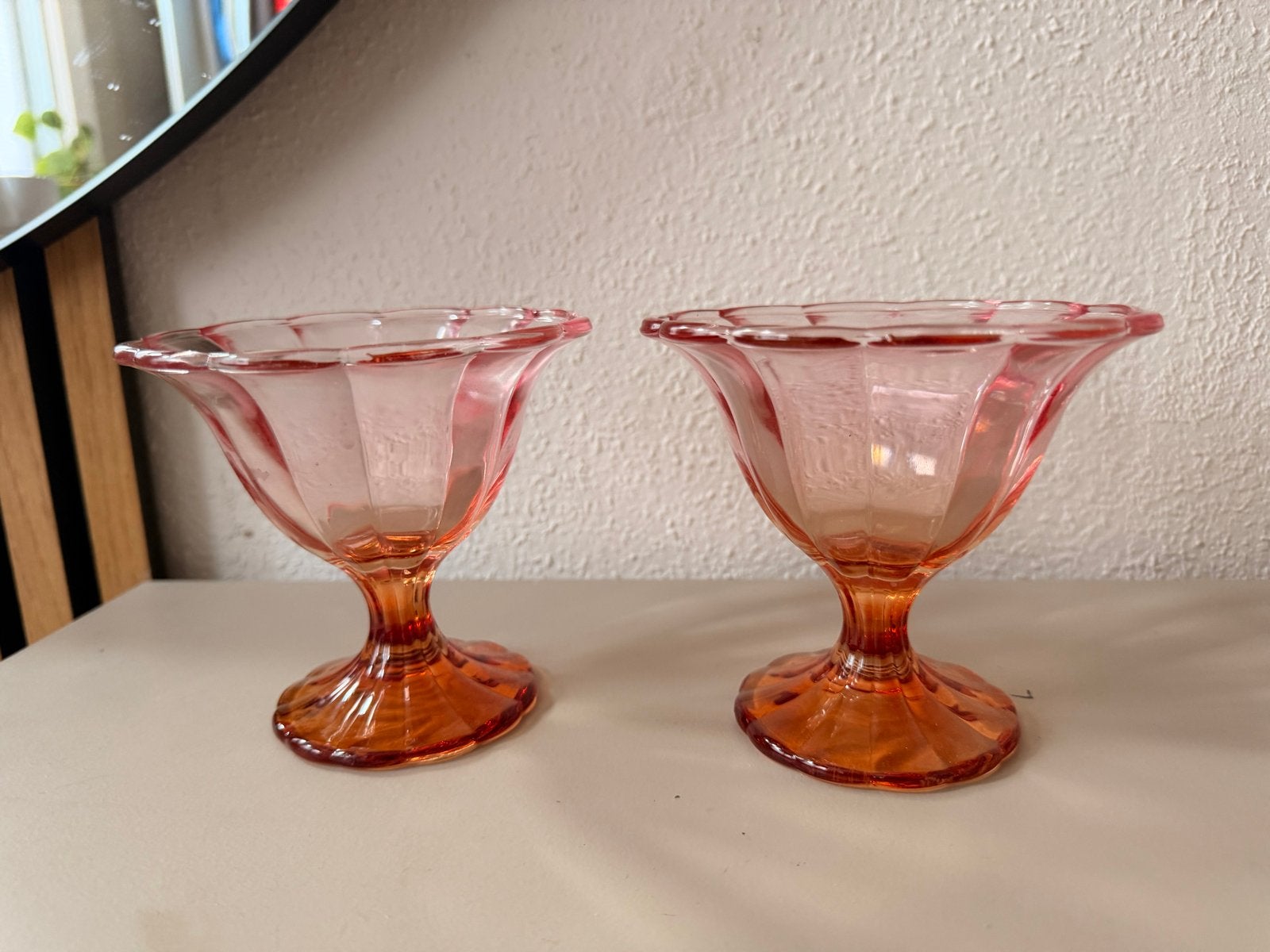 2 roze ijscoupes van Action, 11,5cm x 12,5cm, Ophalen, Glas of Glazen, Overige merken, Nieuw