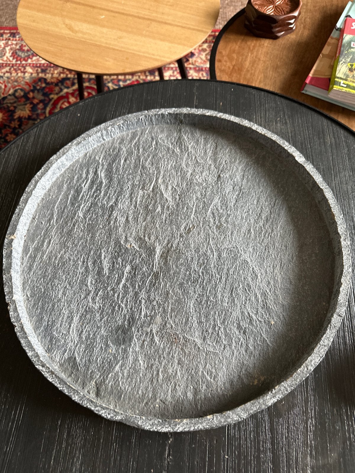 Ronde decoratieve schaal van steen, 36 cm, Huis en Inrichting, Woonaccessoires | Schalen en Manden, Gebruikt, Schaal, Rond, Ophalen of Verzenden