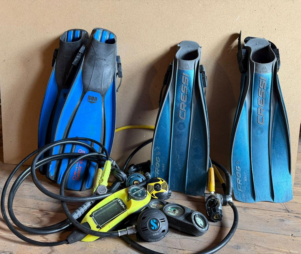 Complete duikset voor 2 personen -Mares en Cressi, Ophalen, Zo goed als nieuw, Trimvest of Wing