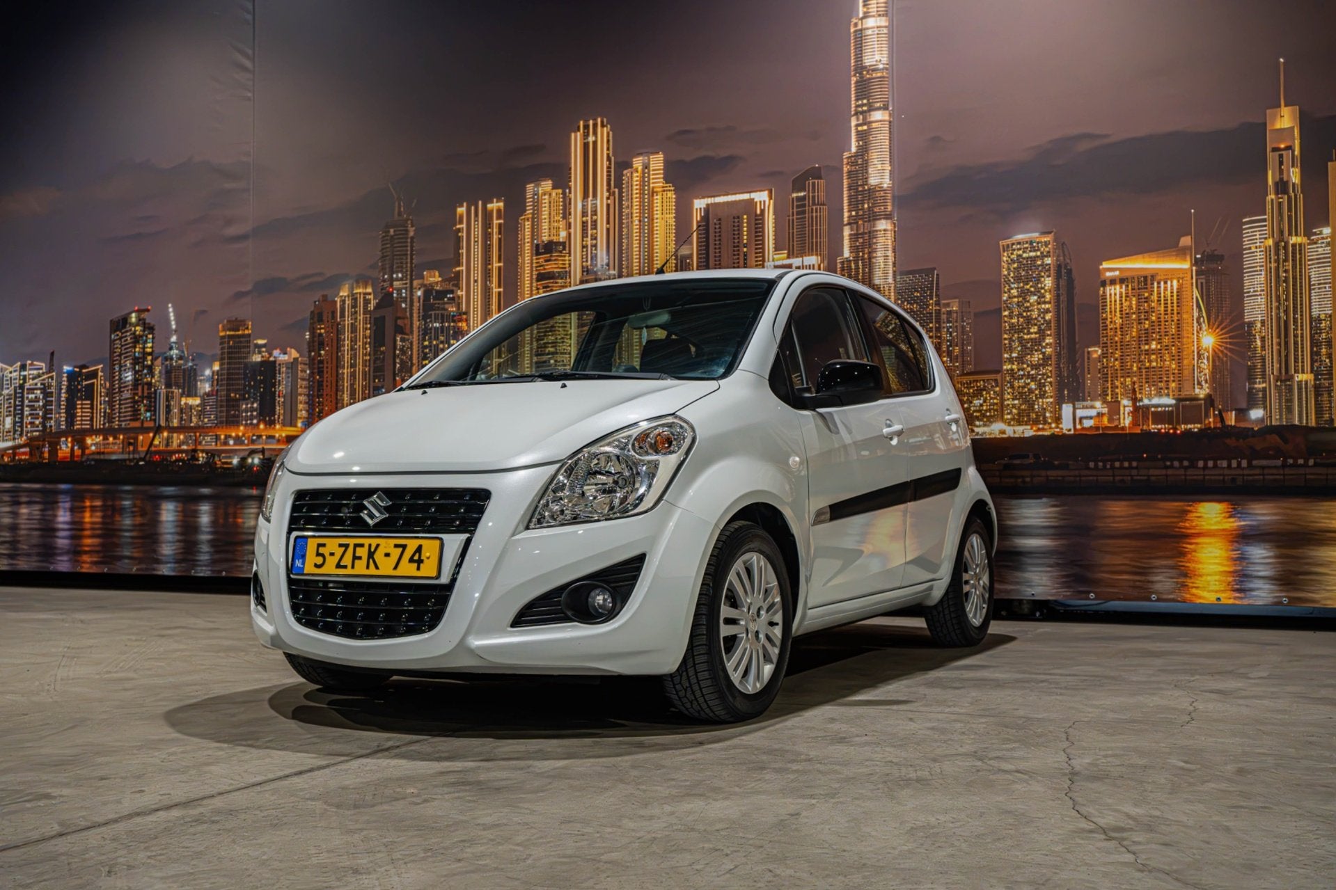 Suzuki Splash 1.0 VVT Exclusive EASSS, Voorwielaandrijving, Gebruikt, 31 €/maand, Origineel Nederlands