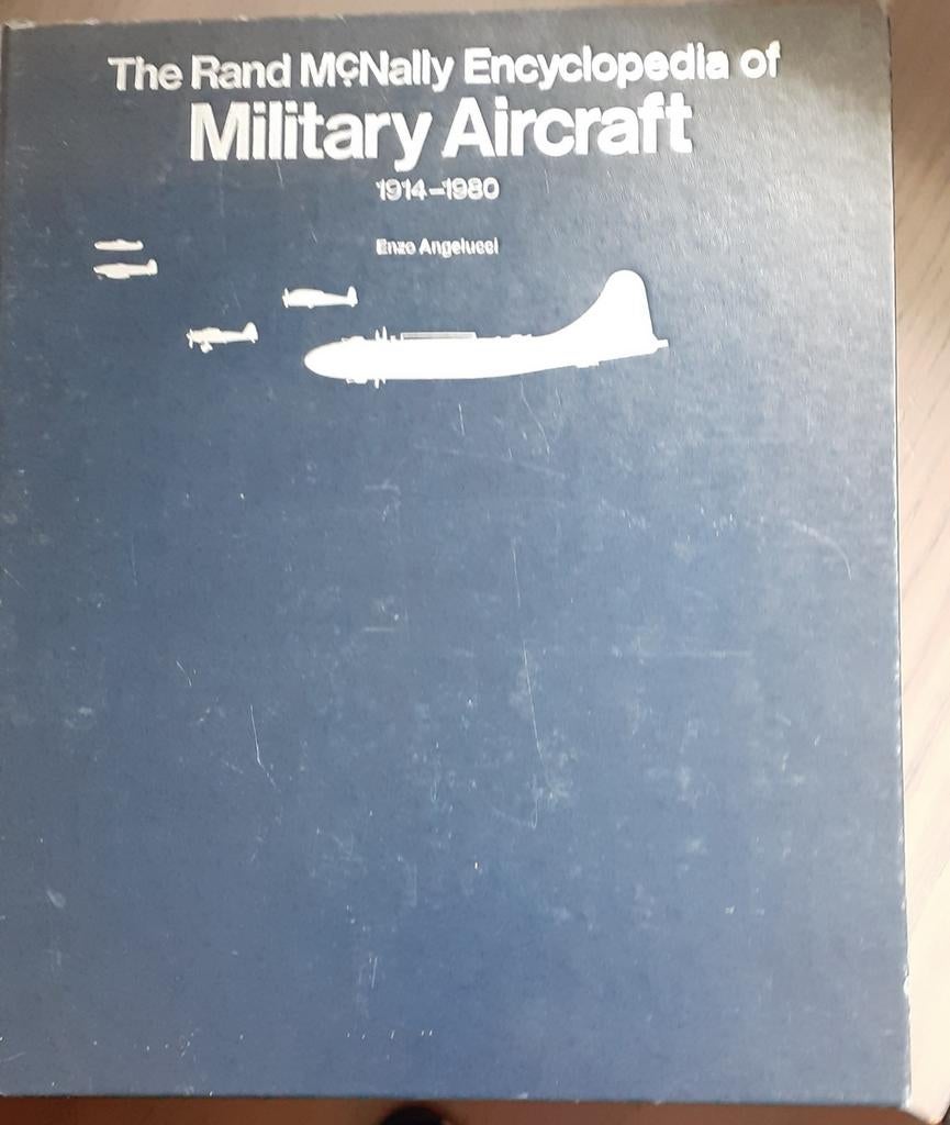 Military Aircraft, Ophalen of Verzenden, Gelezen, Trein
