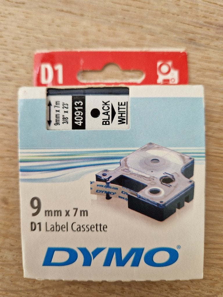 Dymo label cassette - zwart op wit D1 (9mm x 7 m), Ophalen of Verzenden, Nieuw
