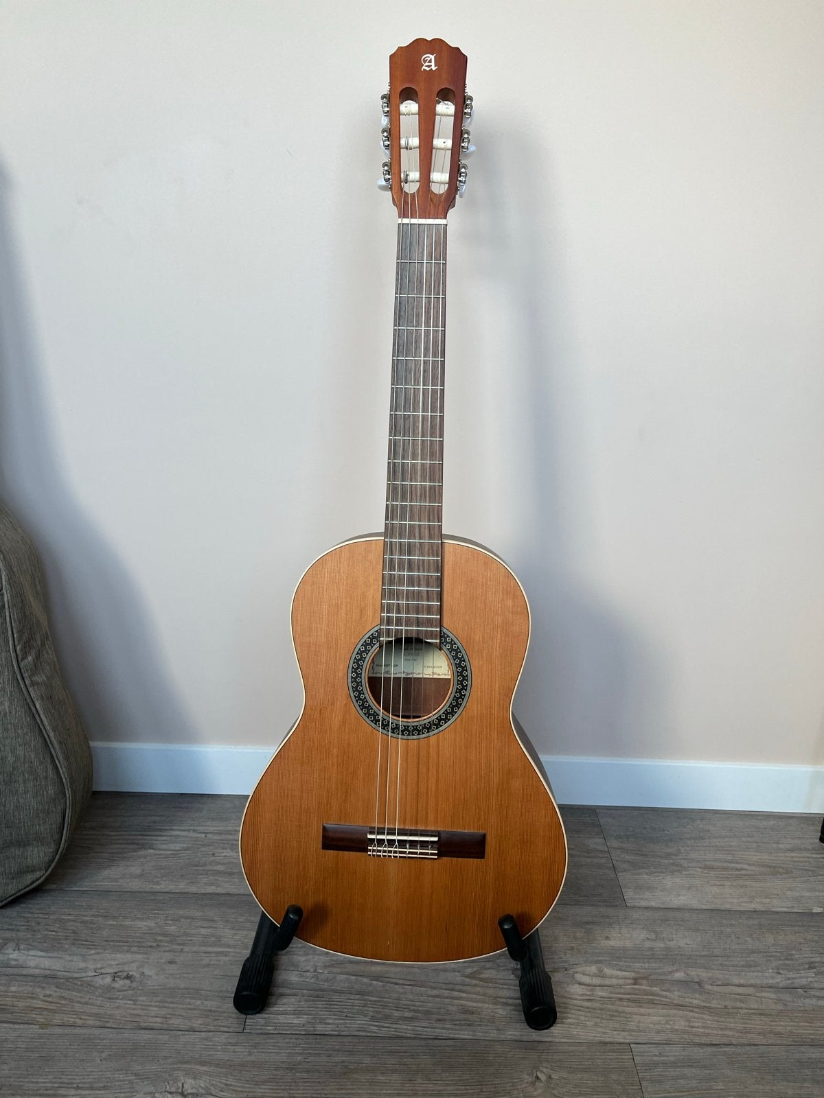 Alhambra KDT 1 OP Klassieke Gitaar met hoes en standaard, Muziek en Instrumenten, Ophalen of Verzenden, Zo goed als nieuw, Klassieke of Spaanse gitaar