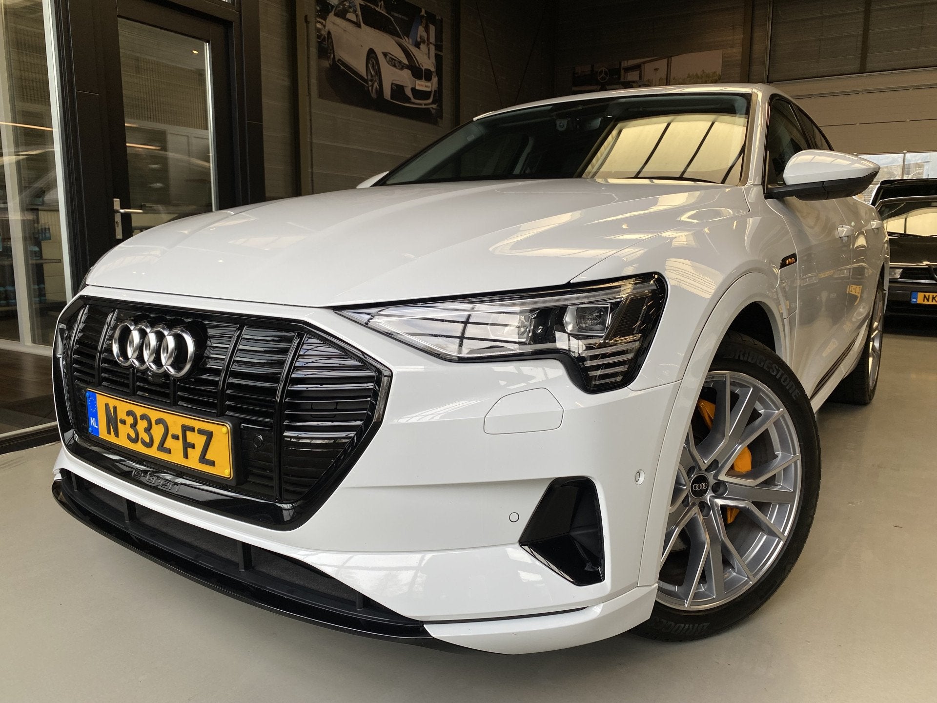 Audi e-tron Sportback 55 quattro Advanced edition Plus 95 kW, Auto's, Audi, 131 €/maand, Zwart, 95 kWh, Wit