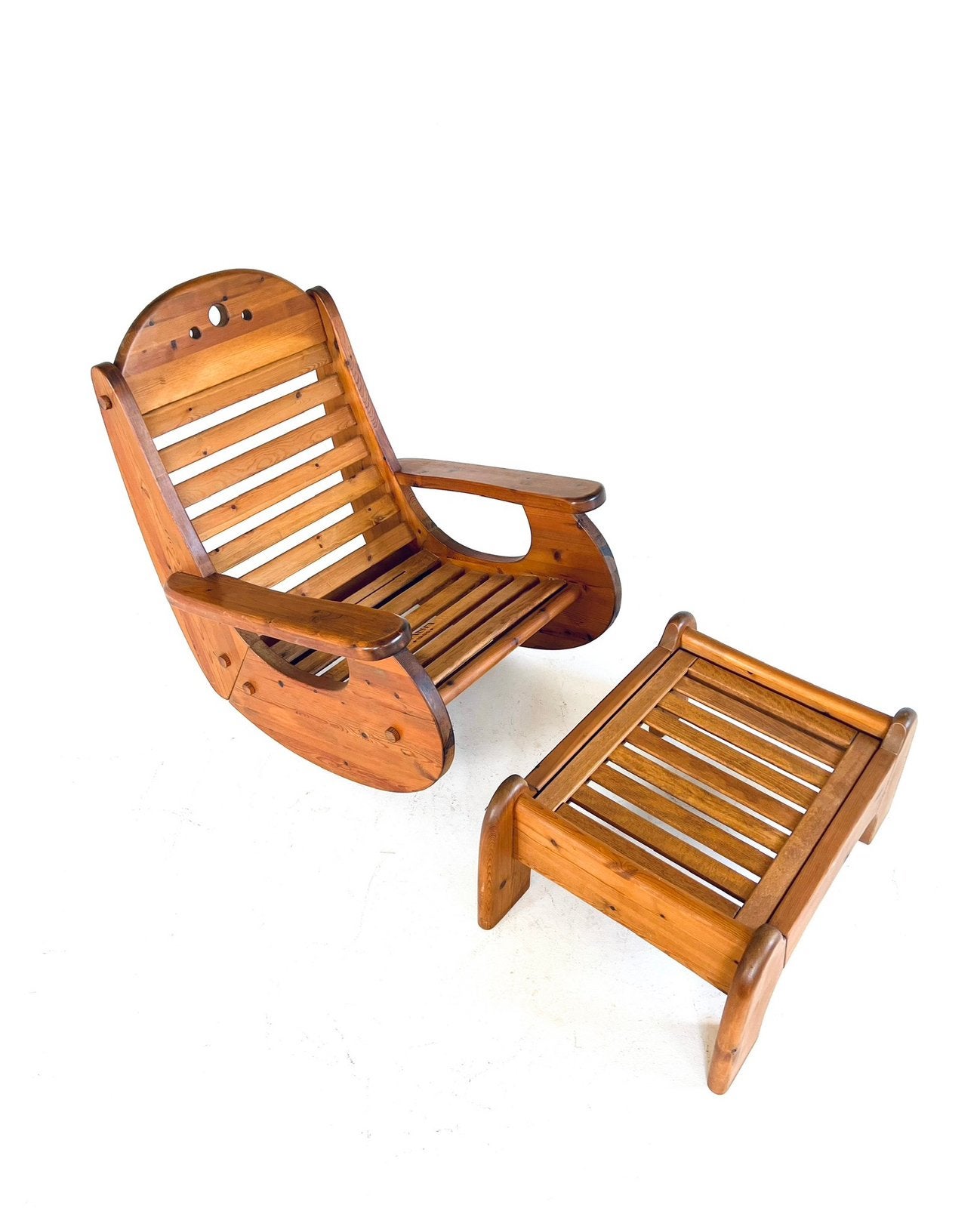 Brutalistische schommelstoel + Ottoman, Wasa Möbel ‘700, Hout, 75 tot 100 cm, Zo goed als nieuw, Wasa Möbel