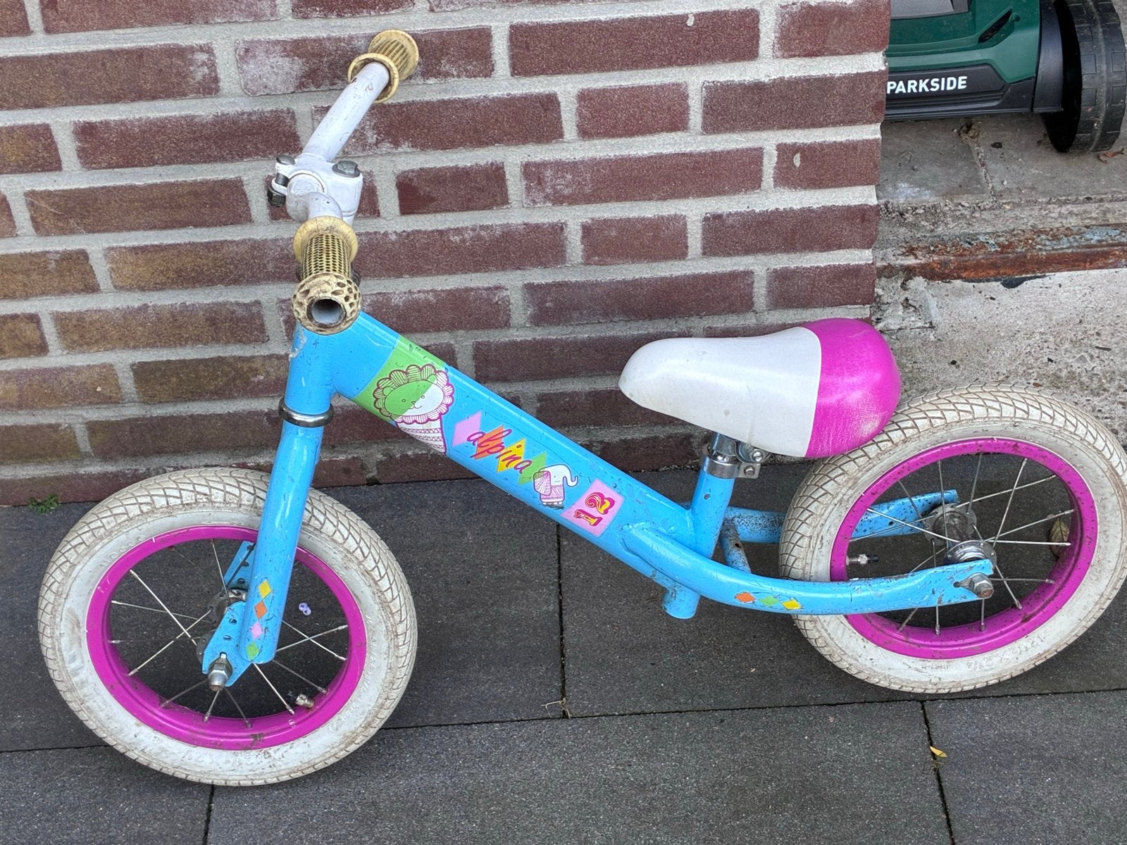 Alpina loopfiets - Goede kwaliteit, Kinderen en Baby's, Speelgoed | Buiten | Voertuigen en Loopfietsen, Ophalen, Gebruikt, Loopfiets