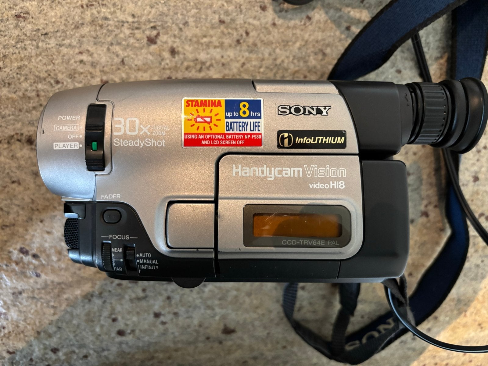 Sony Handycam Vision videoHi8 CCD-TRV64E videocamera, Ophalen, Gebruikt, 20x of meer, Overige soorten