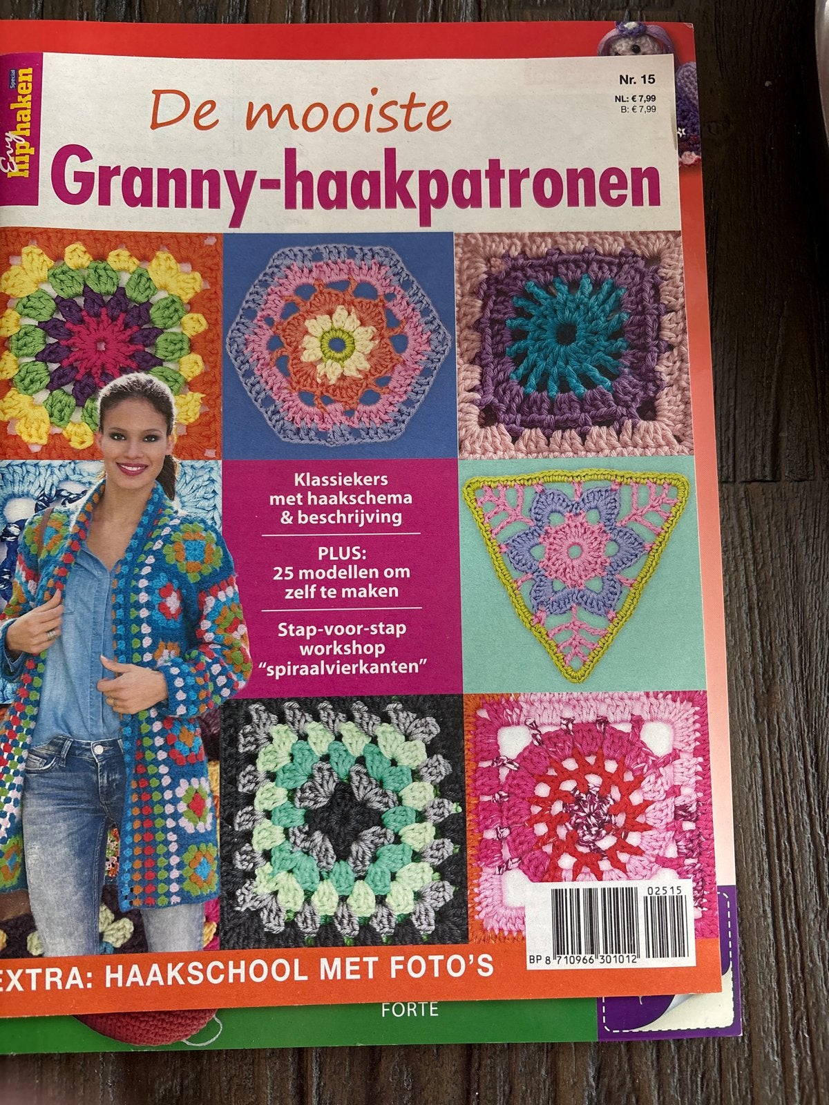 De Mooiste Granny-haakpatronen - Tijdschrift, Ophalen of Verzenden, Zo goed als nieuw, Haken, Patroon of Boek