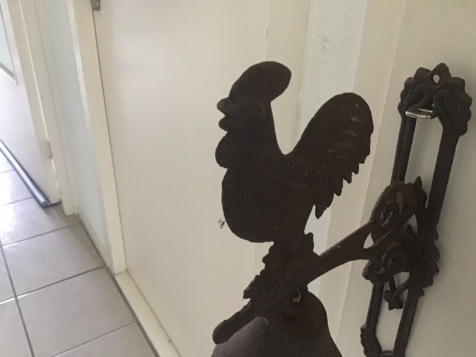 Smeedijzeren bel Kip, Tuin en Terras, Overige Tuin en Terras, Ophalen of Verzenden, Gebruikt
