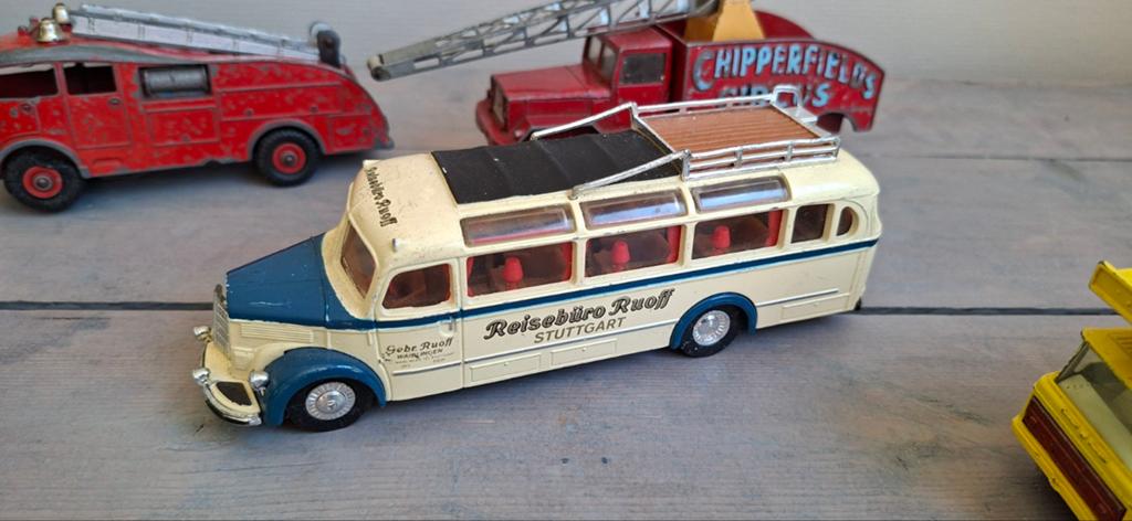 Schaal modelen Dinky toys enz enz, Ophalen of Verzenden, Auto