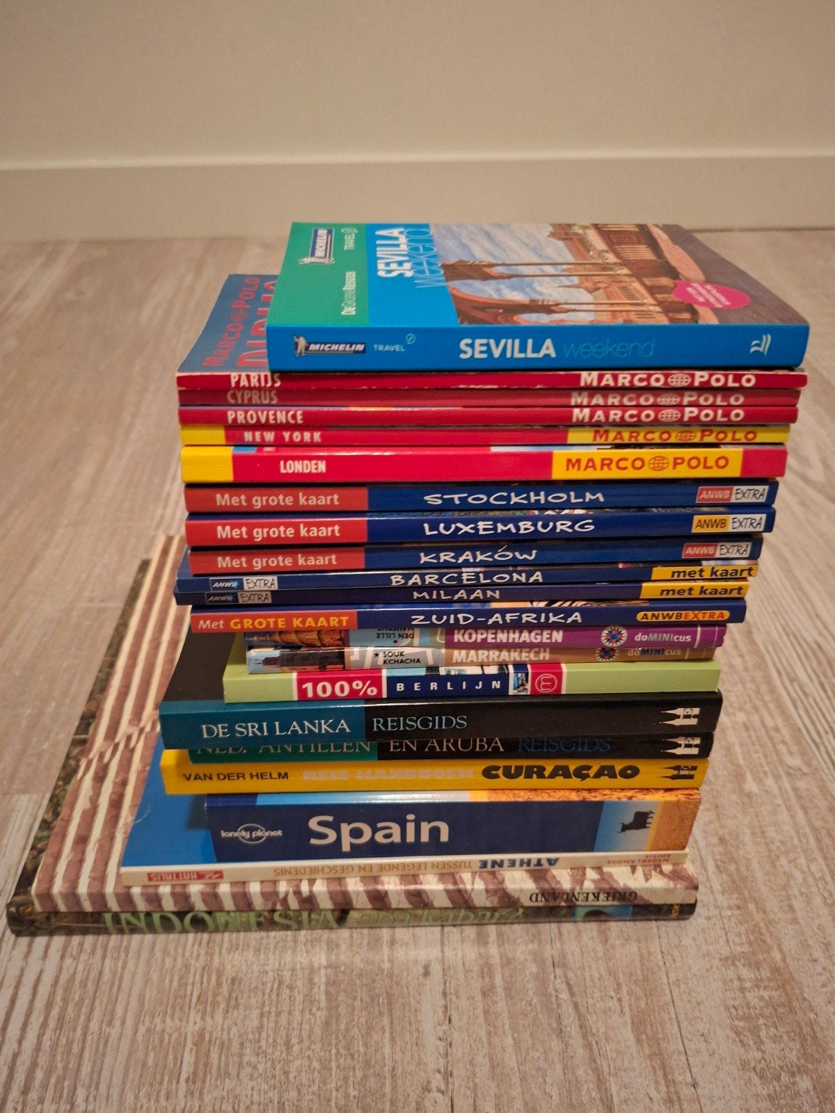 Verschillende reisboeken, Boeken, Reisgidsen, Ophalen of Verzenden, Zo goed als nieuw, Europa, Reisgids of -boek