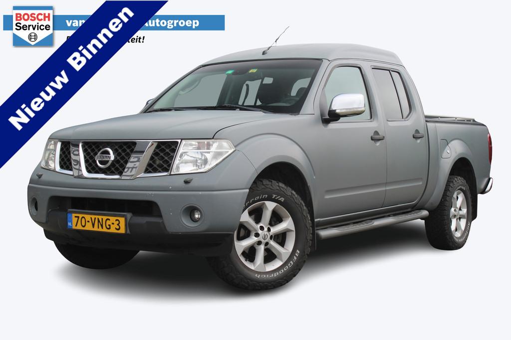 Nissan Navara 2.5 dCi LE Double C. 4X4 | Luchtvering | Trekh, Auto's, Nissan, Automaat, Gebruikt, 4 cilinders, Bedrijf