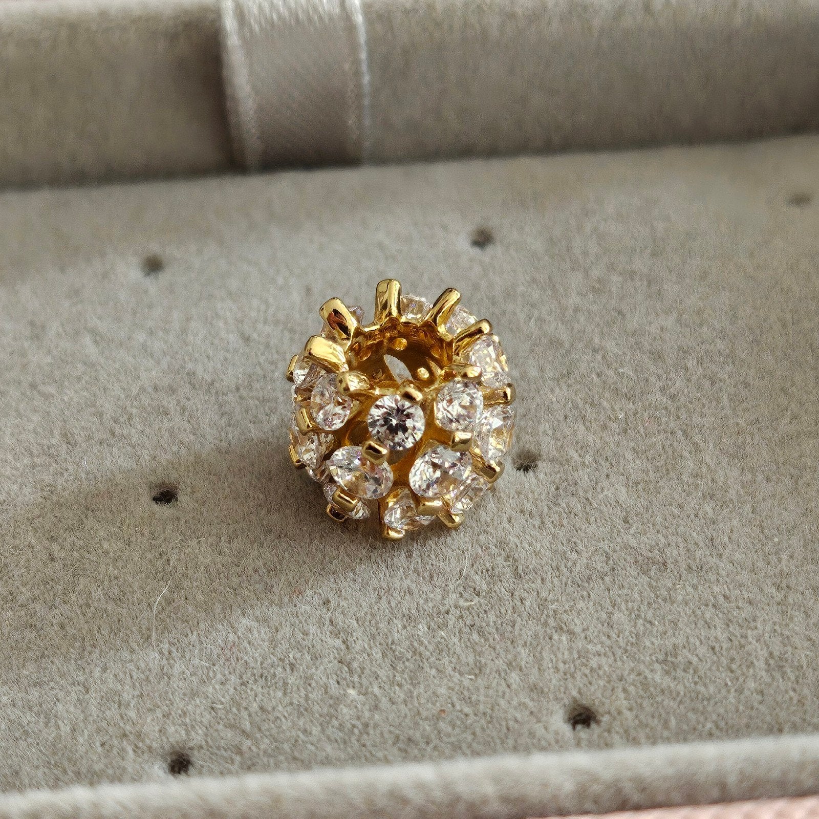 Pandora verguld Goud Zirkonia bedel 763234C01, Pandora, Nieuw, Ophalen of Verzenden, 1 bedel