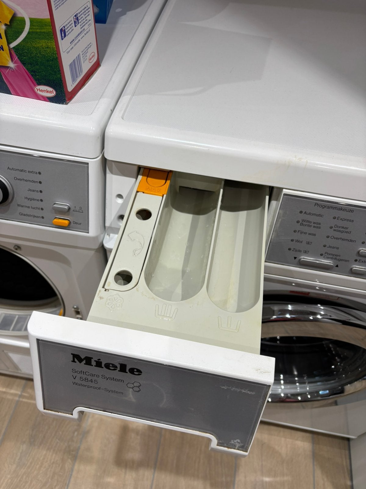 Foto 4 van Miele V5845 wasmachine
