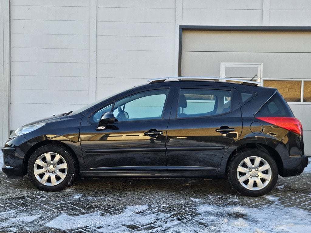 Peugeot 207 SW 1.4 VTi X-line / Panoramadak / Airco!, Stof, Gebruikt, 4 cilinders, Zwart