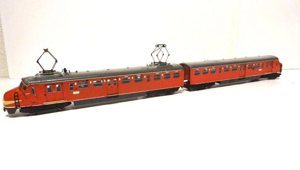 2301 TRIX Express Hondekop rood, Hobby en Vrije tijd, Modeltreinen | H0, Gelijkstroom, Trix, Ophalen of Verzenden, Analoog