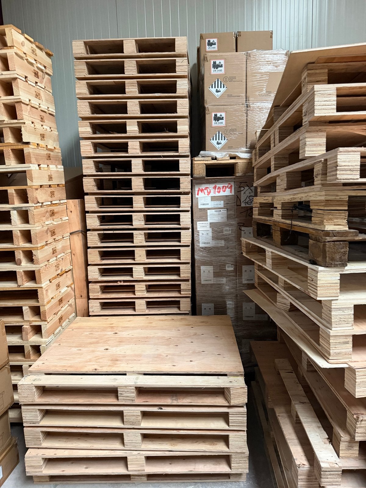 Gratis af te halen: 100+ blokpallets in Vught, Zakelijke goederen, Ophalen, Tuin en Doe-het-zelf