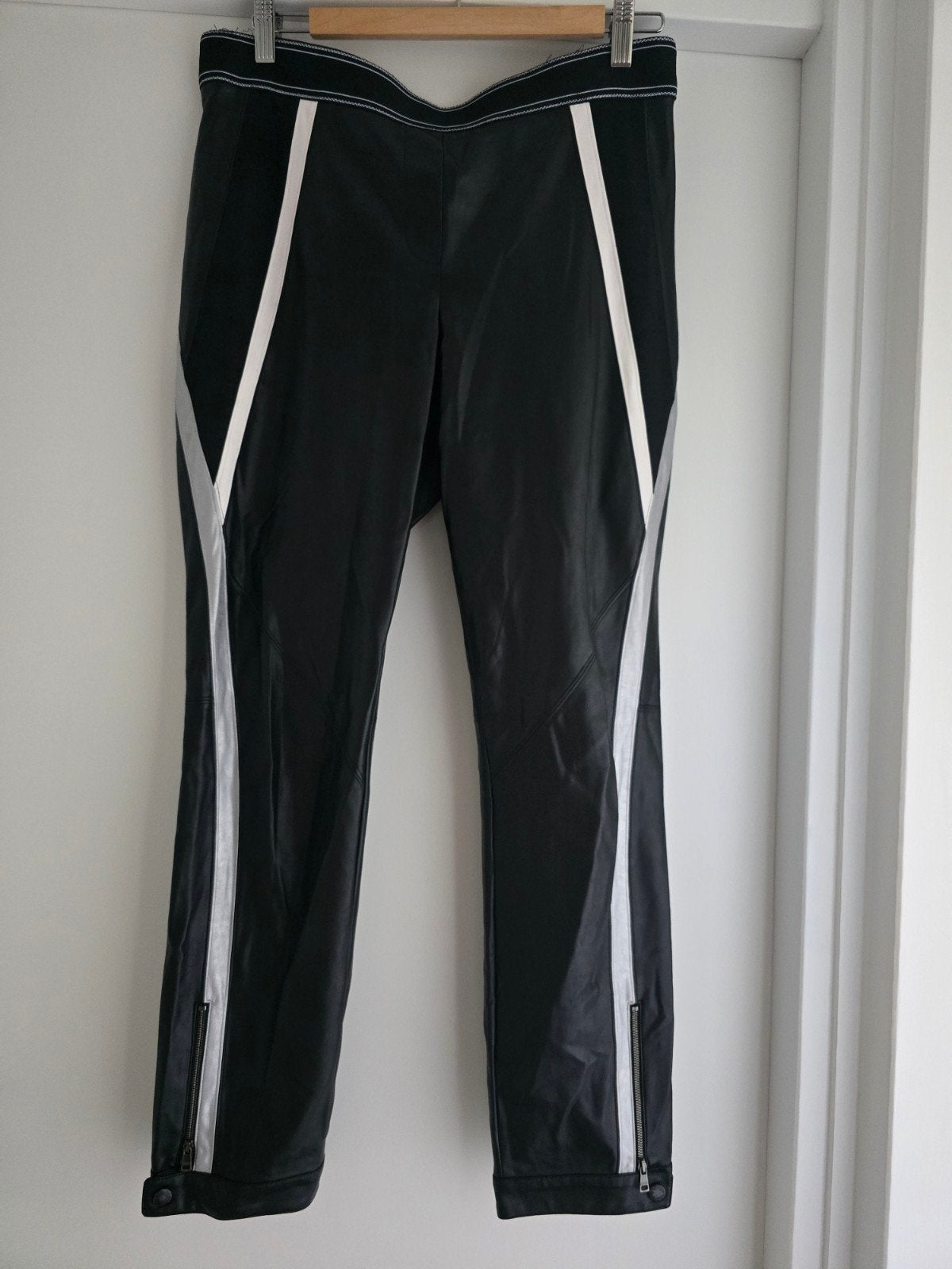Marccain leather look broek N4, Verzenden, Zo goed als nieuw, Overige materialen