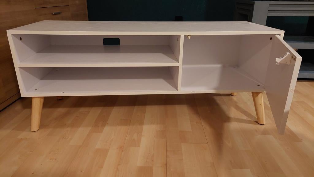 For sale TV stand., Huis en Inrichting, Kasten | Televisiemeubels, Ophalen, 100 tot 150 cm, Zo goed als nieuw, Minder dan 100 cm