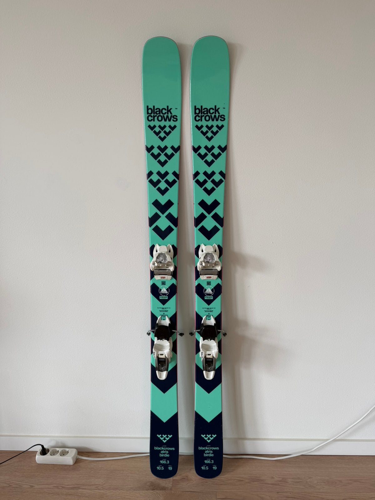 Black Crows Atris Birdie (166cm) met Marker Squire 11, Sport en Fitness, 160 tot 180 cm, Gebruikt, Skiën, Ski's