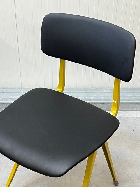 Result eetkamerstoel Friso Kramer vintage Ahrend stoel geel, Huis en Inrichting, Stoelen, Gebruikt, Overige kleuren, ., Vintage