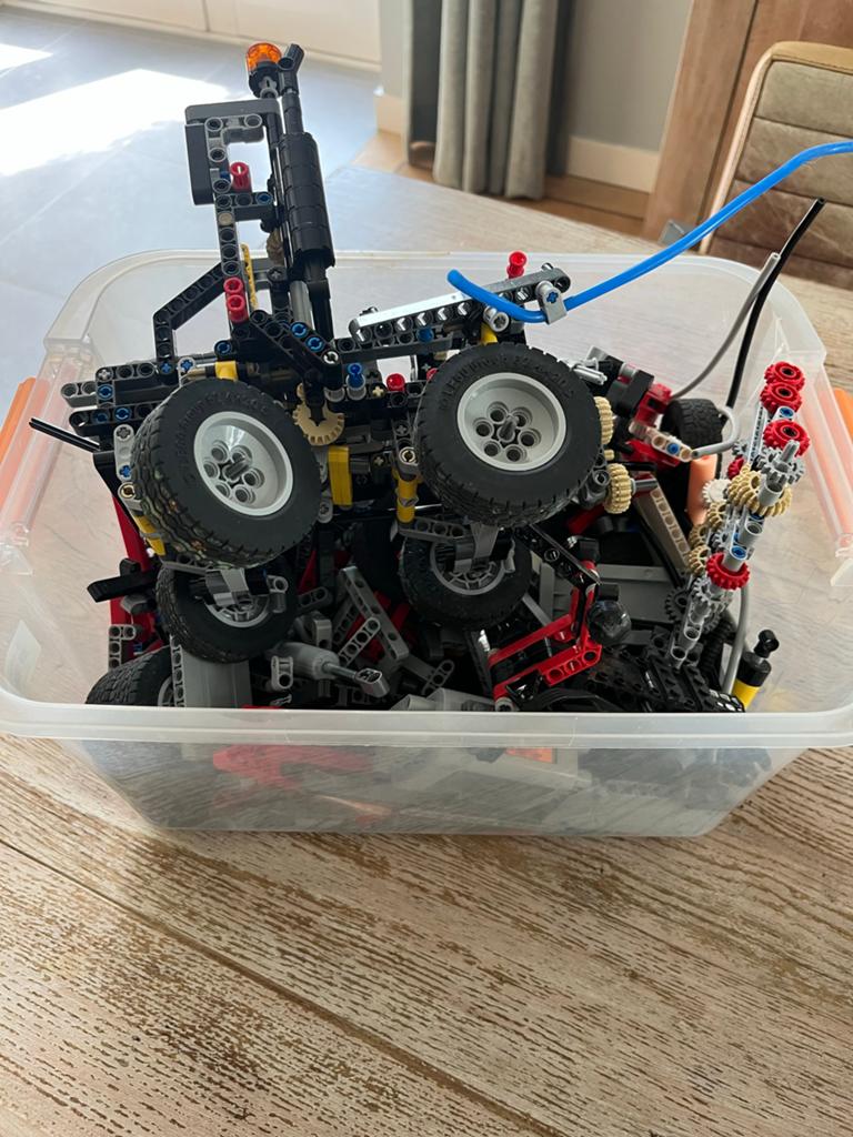 Lego Technic Mercedes-Benz Arocs 42043, Ophalen of Verzenden, Gebruikt, Overige merken