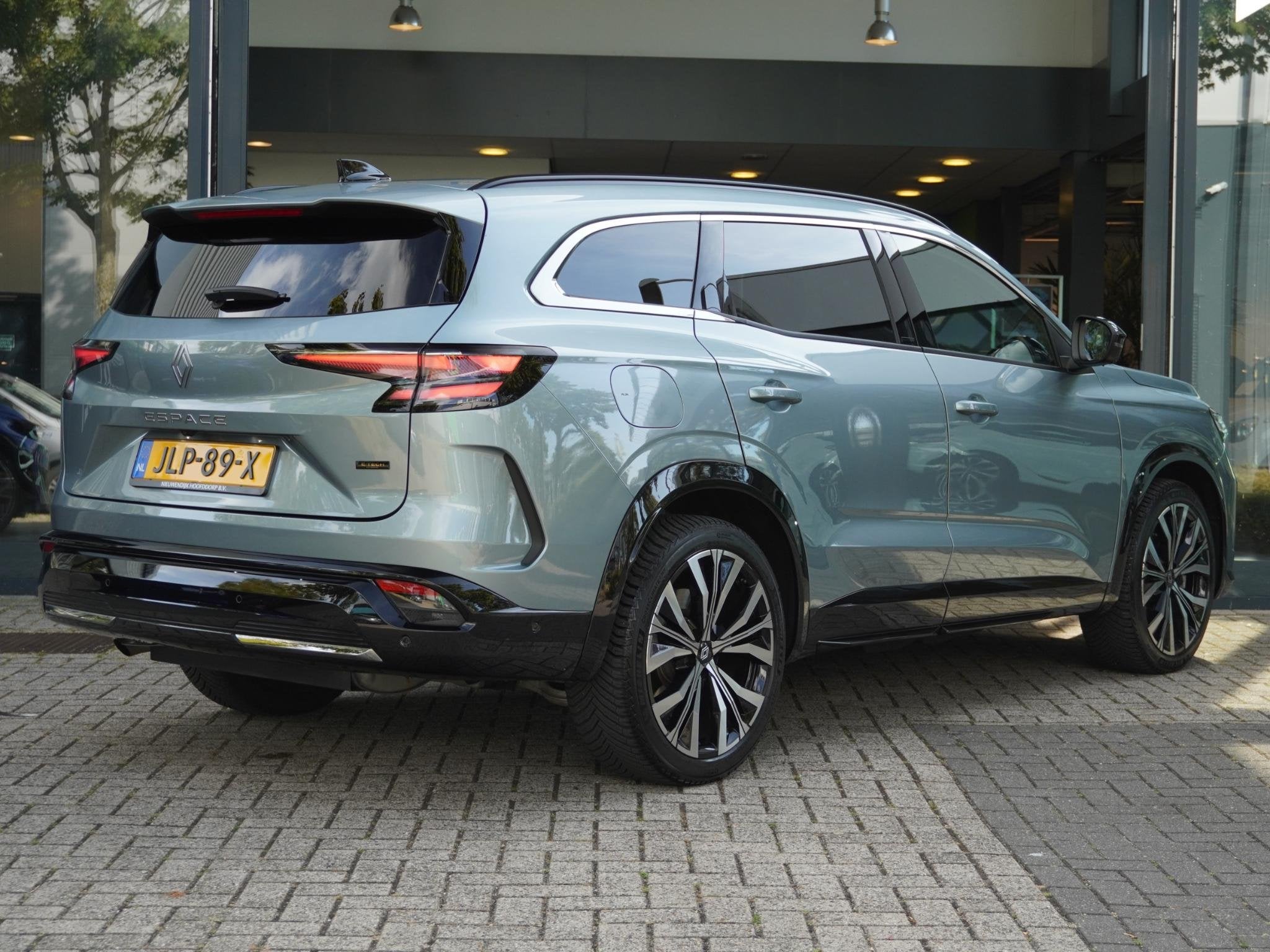 Renault Espace E-Tech full hybrid 200 iconic 7p AUTOMAAT / F, Gebruikt, Euro 6, 1199 cc, 2 kWh