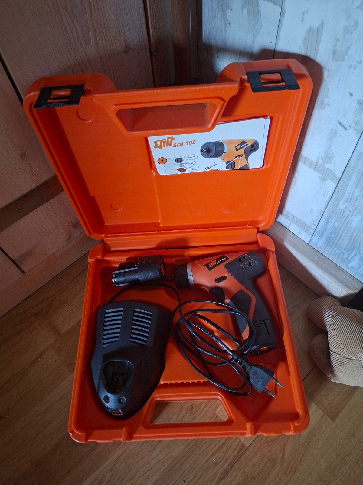 Spit SDI 108 Accuboormachine met oplader en koffer, Ophalen, Gebruikt, Variabele snelheid, Boor- en Schroefmachine