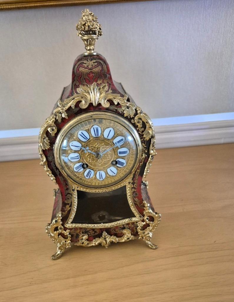 Prachtige Antieke Boulle Klok - Rood en Goud, Antiek en Kunst, Antiek | Klokken, Ophalen of Verzenden