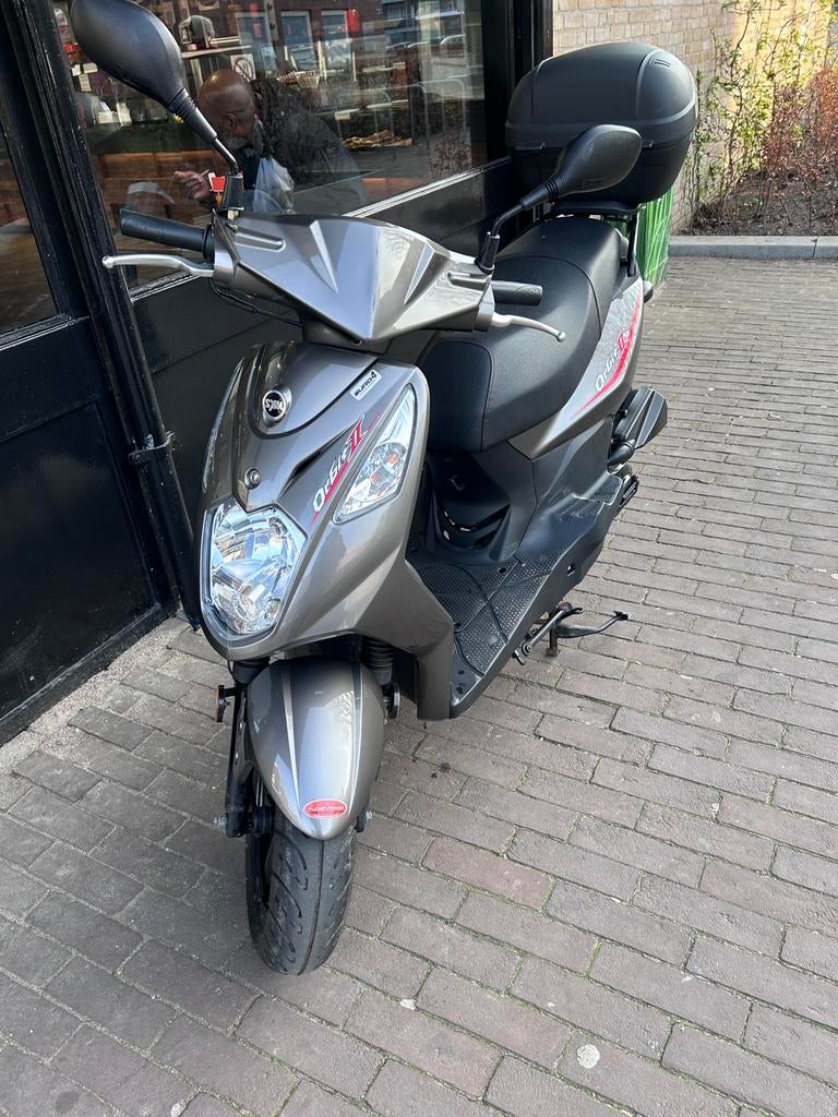 Sym orbit 2, Maximaal 45 km/u, Ophalen of Verzenden, Zo goed als nieuw, Benzine