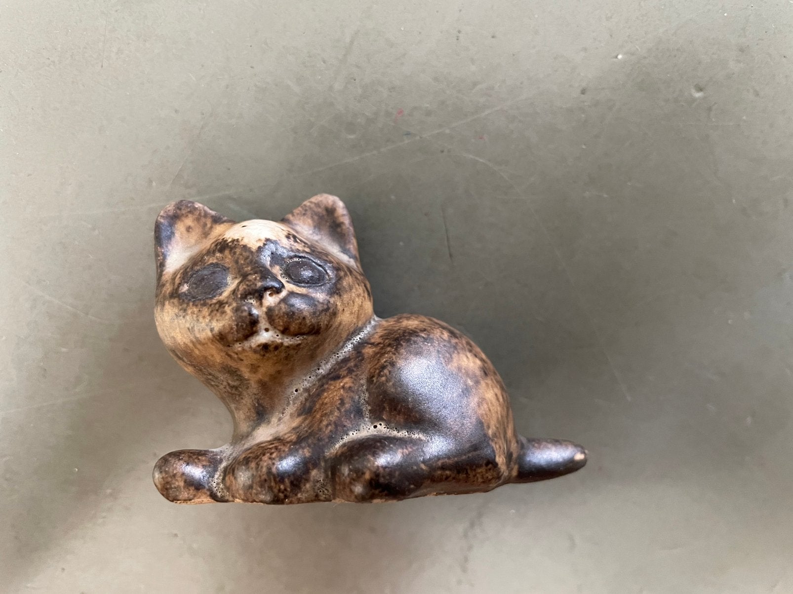 Vintage beeldje kat PIM Danmark, Ophalen of Verzenden, Zo goed als nieuw, Bruin, Overige materialen