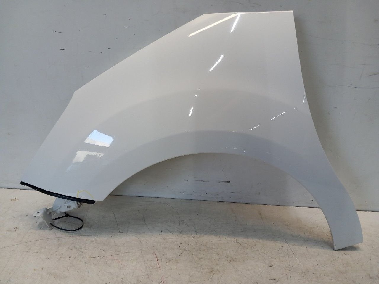 Spatbord links voor Citroën C3, Onderdelen@venauto.nl, Van der Ven Autorecycling B.V., Gebruikt, Ettenseweg 76, 4706 PB Roosendaal, The Netherlands