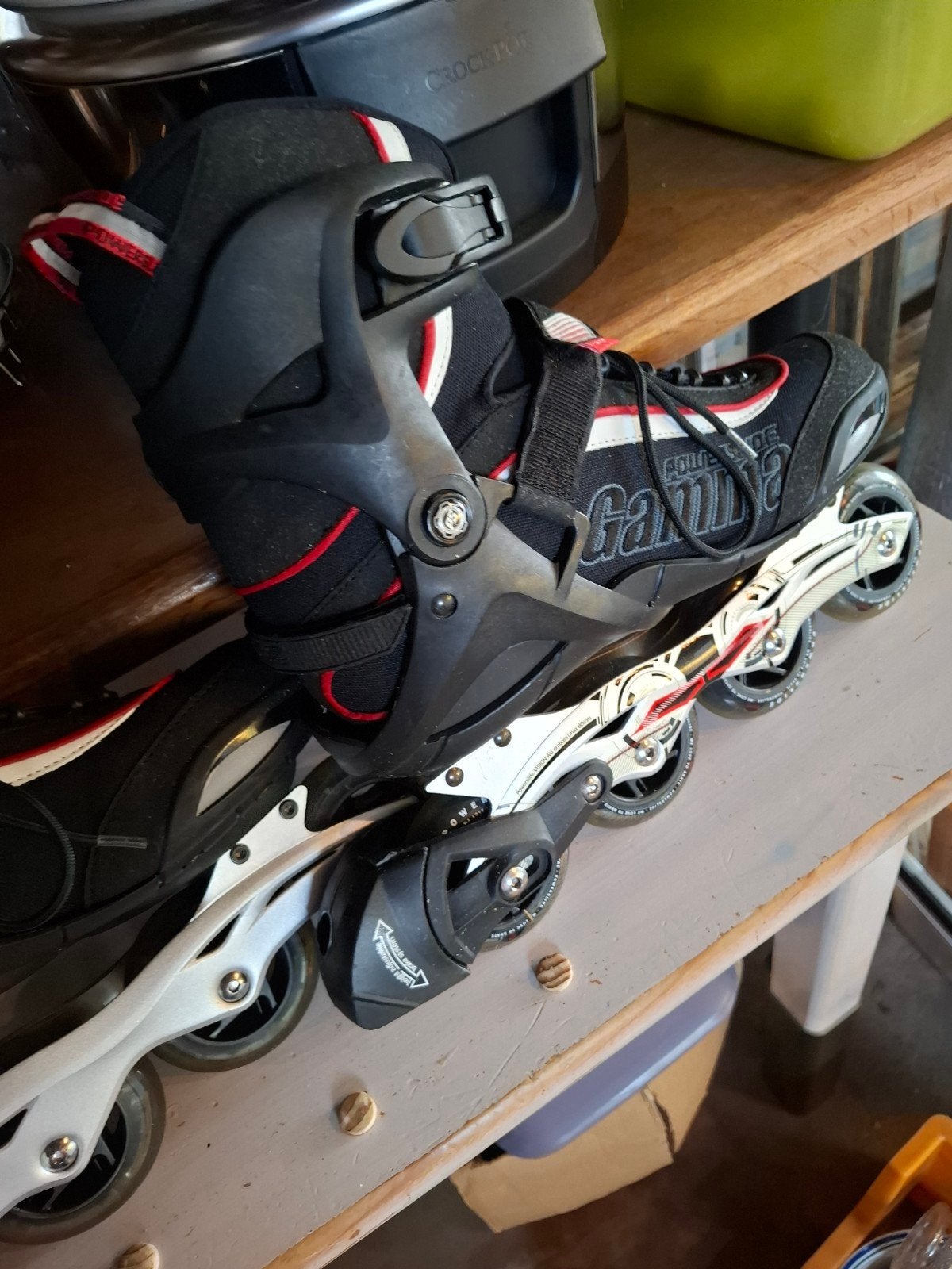 Inline skates maat 44 met bescherming, Ophalen of Verzenden, Gebruikt, Inline skates 4 wielen