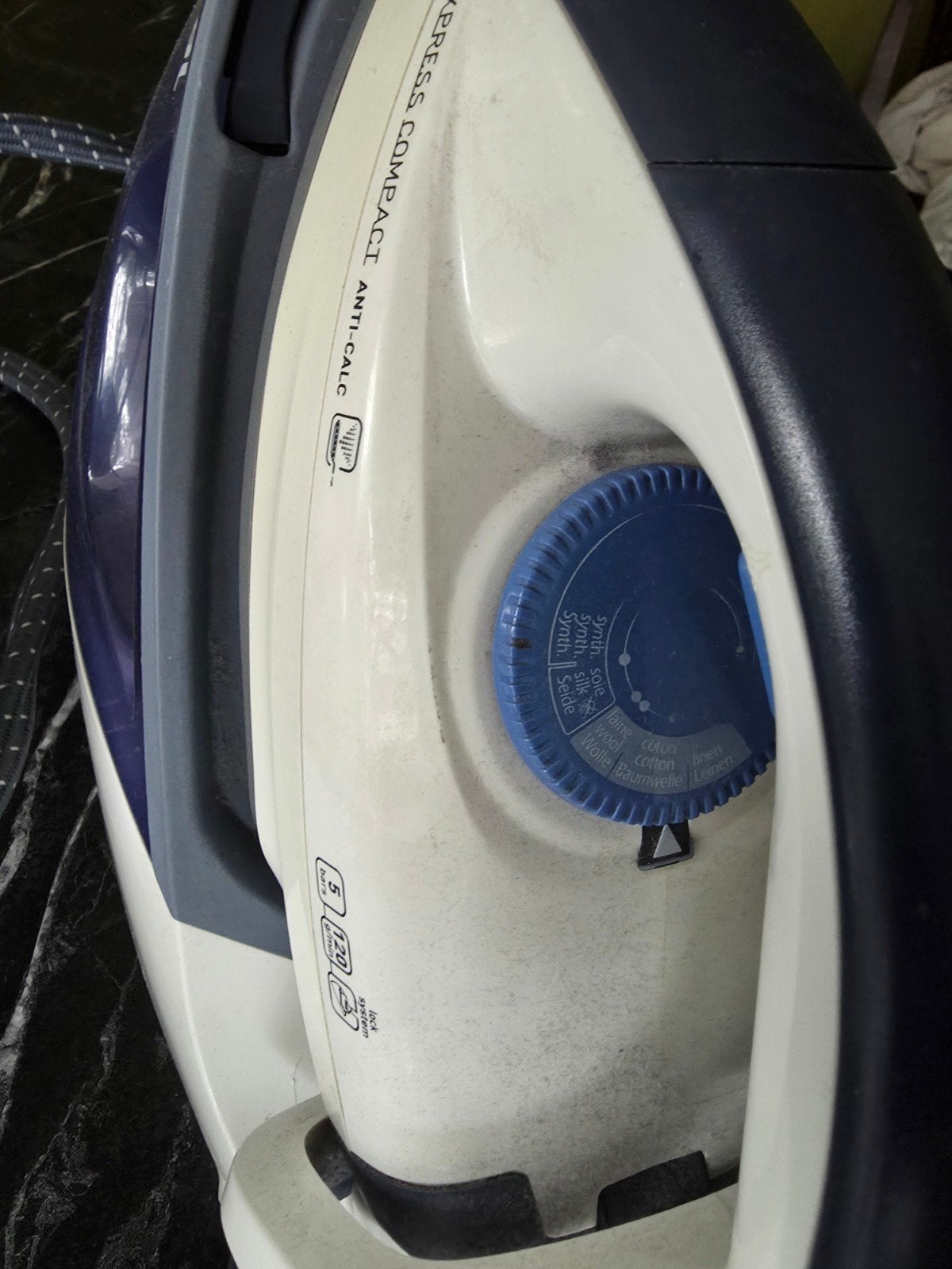 Tefal Express Compact stoomgenerator - waterreservoir lek, Ophalen, Gebruikt, Strijkijzer met snoer