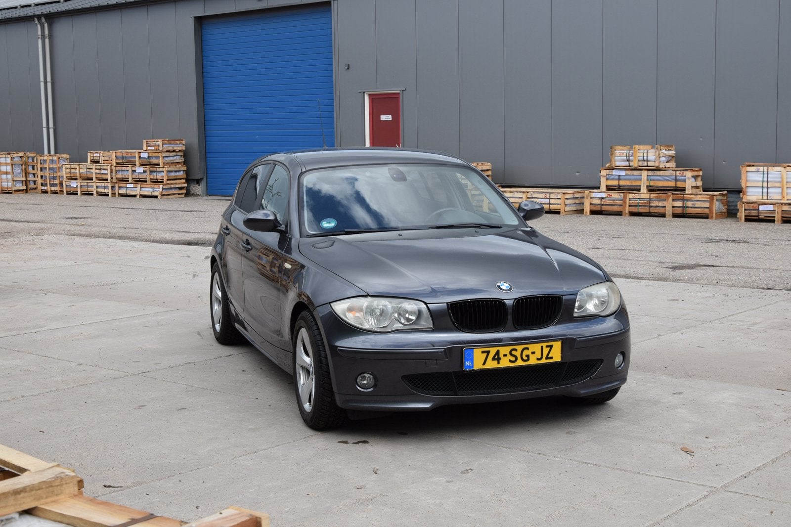BMW 118i 2.0 2005 | Grijs NL auto, 1-Serie, 1995 cc, Zwart, 4 cilinders