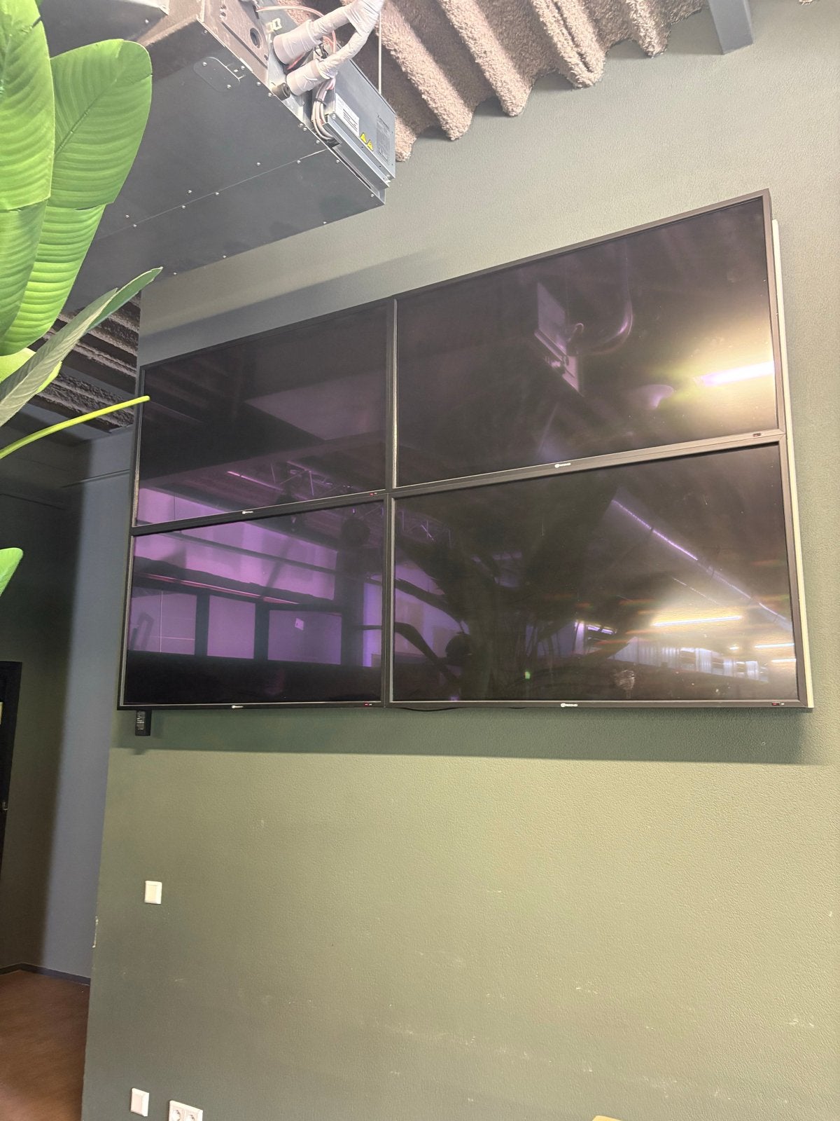 8 stuks LG LED TV Schermen - Videowall, Audio, Tv en Foto, Televisies, Ophalen, 50 Hz, 100 cm of meer, Full HD (1080p)