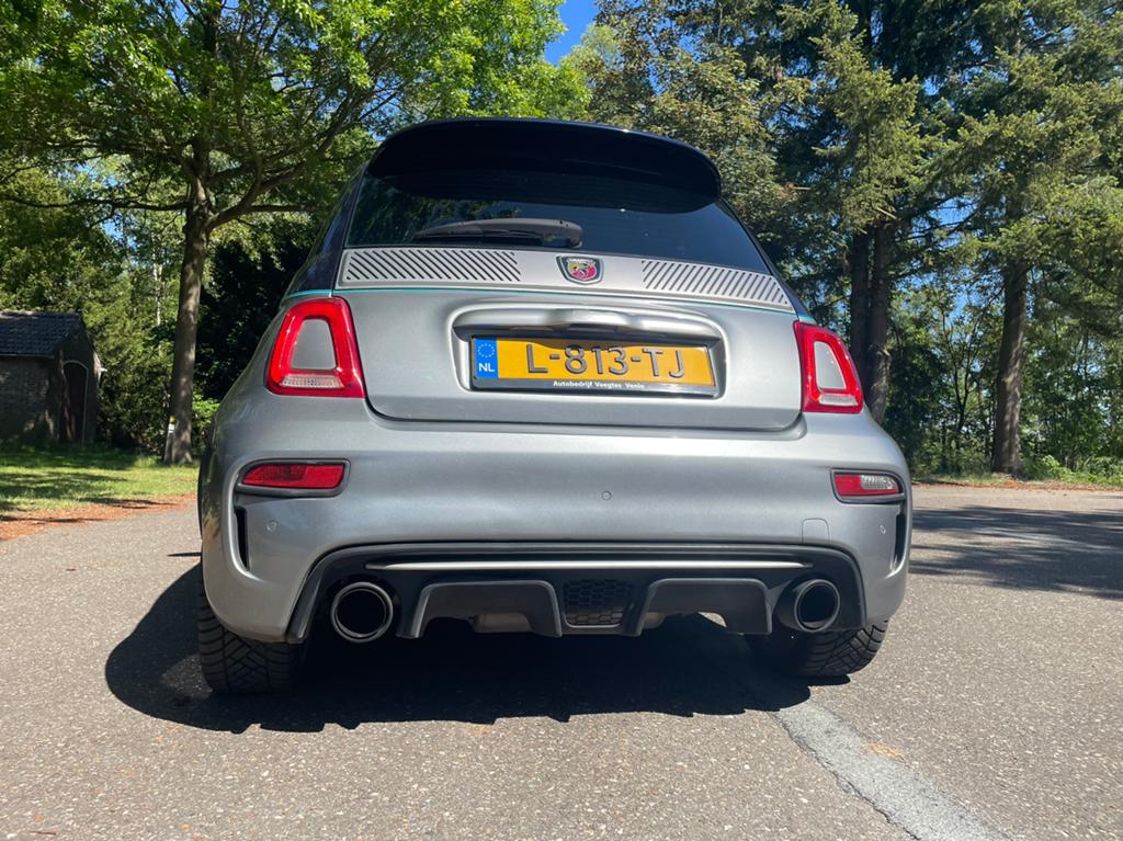 Fiat 500 Abarth 695 Rivale uitgevoerd, Voorwielaandrijving, 4 cilinders, 400 kg, Leder