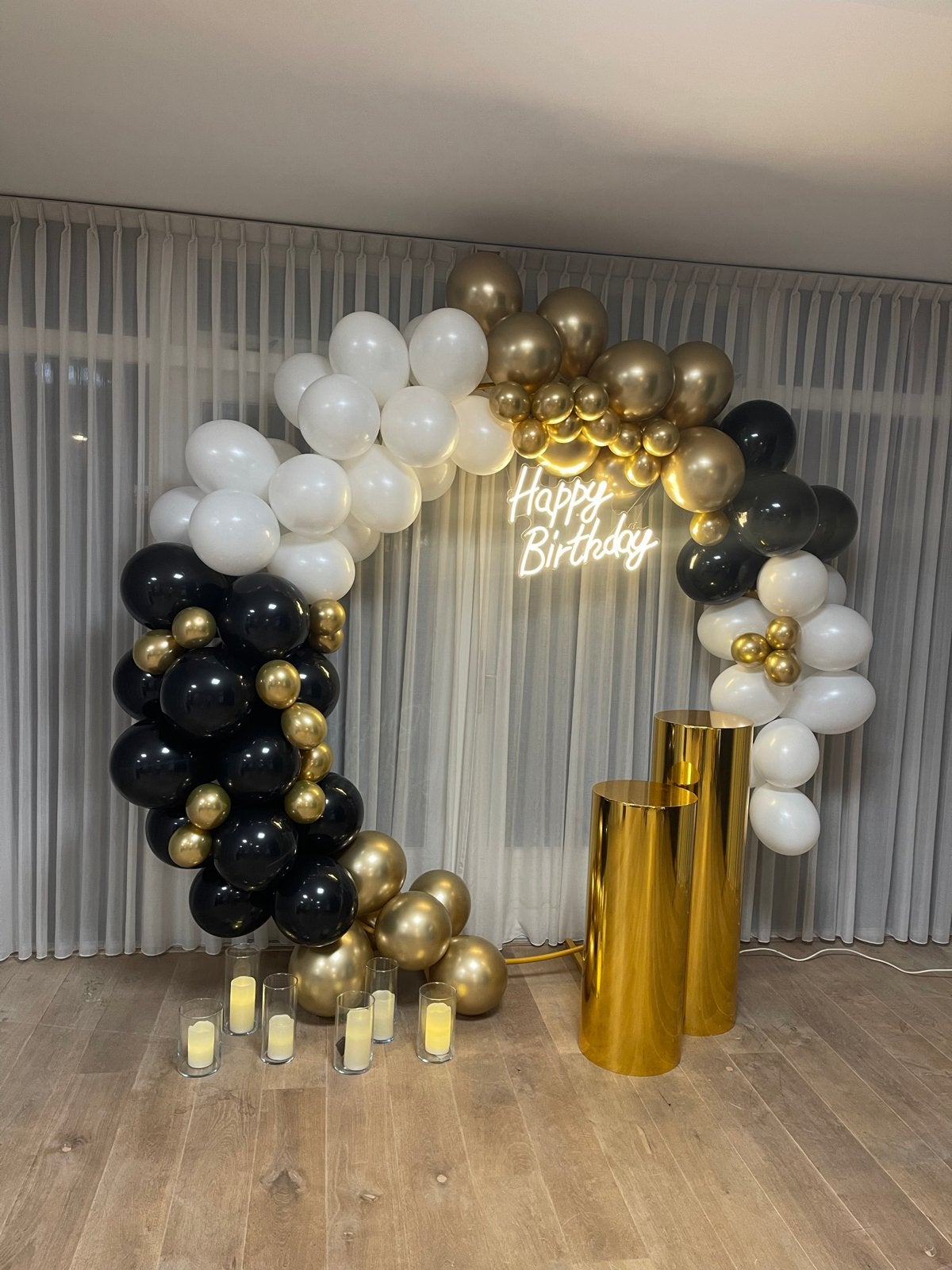 Gouden/Witte Zuilen, Knuffels & Spotlights, Ophalen, Zo goed als nieuw