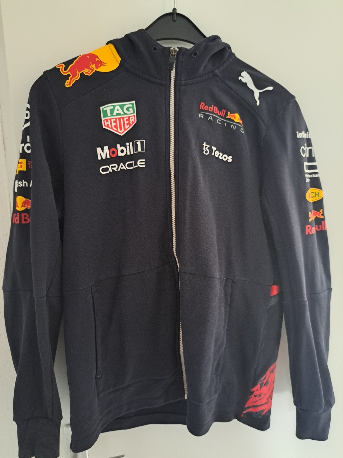 Puma redbull racing vest maat M, Ophalen, Puma, Zo goed als nieuw, Maat 48/50 (M)