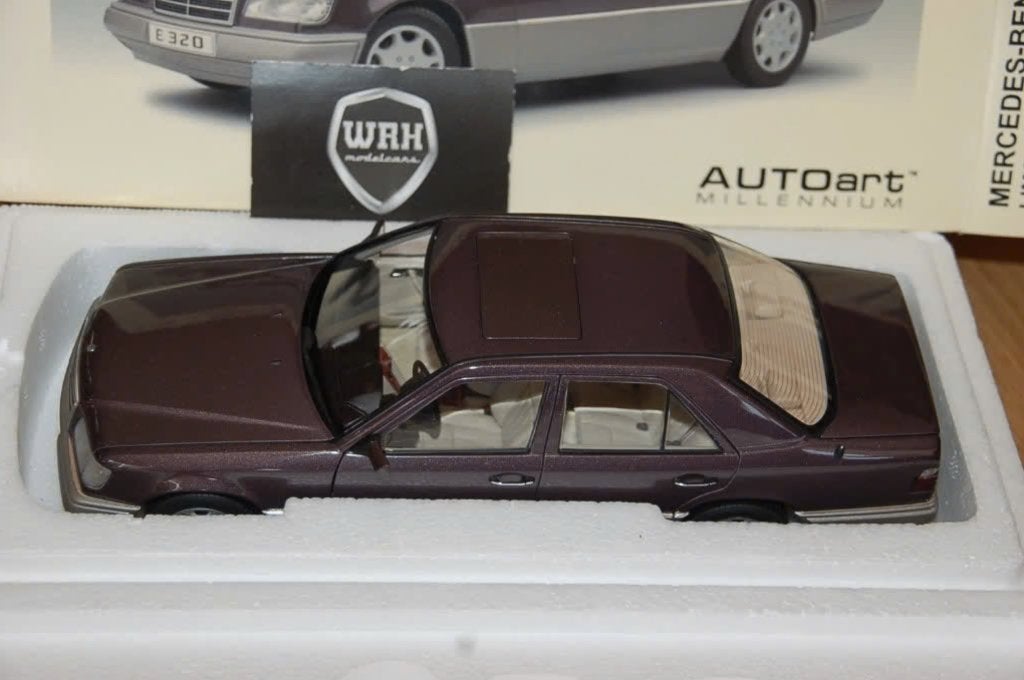 1:18 MERCEDES W124 E KLASSE E320 BORNIT 76272 Autoart WRH, Verzenden, Zo goed als nieuw, Auto, Autoart