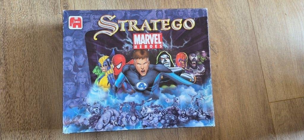 Marvel Stratego - bordspel (Marvel Heroes), Een of twee spelers, Ophalen of Verzenden, Gebruikt, Jumbo